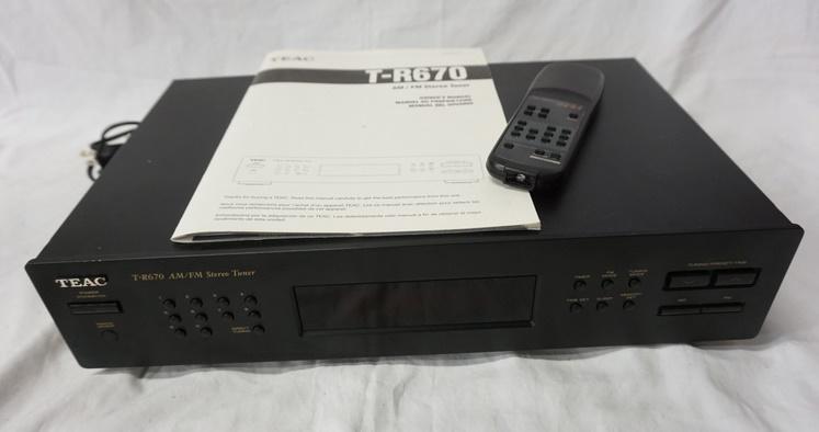TEAC T-R670 STEREO TUNER: TEAC T-R670 AM/FM STEREO TUNER W/REMOTE