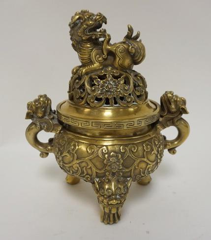 ASIAN BRONZE SENSOR: ASIAN BRONZE SENSOR W/FIGURAL FINIAL, HANDLES, & FEET, 8 1/4 IN HIGH
