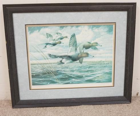 ROB LESLIE LIMITED EDITION DUCK PRINT: ROB LESLIE LIMITED EDITION DUCK PRINT #293 OF 600, DOUBLE MATTED, 24 IN X 20 IN INCLUDING FRAME, CHIPS ON LEFT SIDE OF FRAME