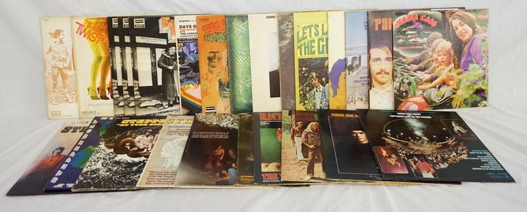 LOT OF 25 ROCK ALBUMS: LOT OF 25 ROCK ALBUMS; STEPPENWOLF- THE SECOND, EARLY STEPPENWOLF, MONSTER, SELF TITLED & *AT YOUR BIRTHDAY PARTY*. DAYS OF FUTURES PAST THE MOODY BLUES, THREE DOG NIGHT- SUITABLE FOR FRAMING & LIVE A