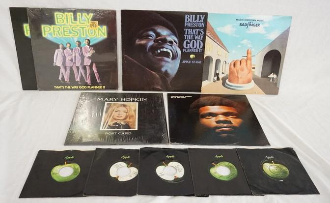LOT OF 6 ALBUMS & 5 45S ON APPLE: LOT OF SIX ALBUMS & FIVE 45S ON APPLE RECORD LABEL. 45S INCLUDE THE IVEYS, JACKIE LOMAX, BADFINGER & MARY HOPKIN. ALBUMS ARE; BILLY PRESTON THAT'S THE WAY GOD PLANNED IT, MAGIC CHRISTAIN MUSIC BY BADF