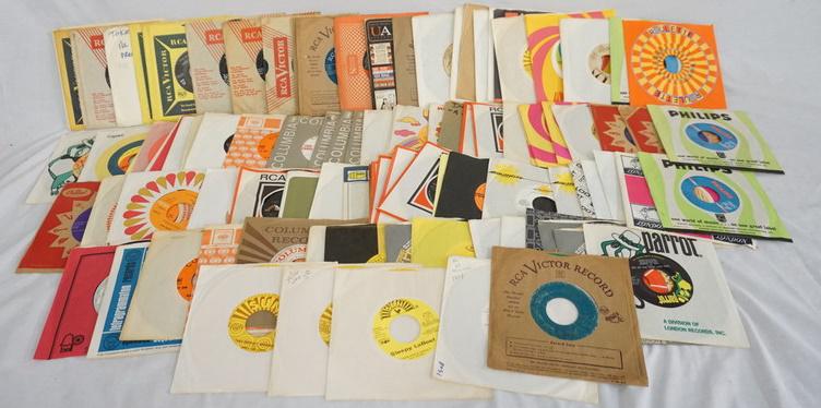LARGE LOT OF OVER 100 45S: LARGE LOT OF OVER 100 45S, INCLUDING SOME W/ COLOR WAX, ALL DIFFERENT TYPES OF MUSIC INCLUDING; JEFFERSON AIRPLANE, THE ASSOCIATION, THE BYRDS, JERRY LEE LEWIS, DON MCLEAN, THE GUESS WHO, AMERICA, STE