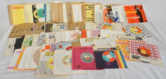 LARGE LOT OF 100 45S: LARGE LOT OF 100 45S INCLUDING; THE BEACH BOYS, THE STEVE MILLER BAND, CREAM, DONOVAN, THE LOVIN' SPOONFUL, THE FLAMINGOS, THE CAPTIAN & TENILLE, DELANEY & BONNIE W/ ERIC CLAPTON, LED ZEPPLIN, THE BEE