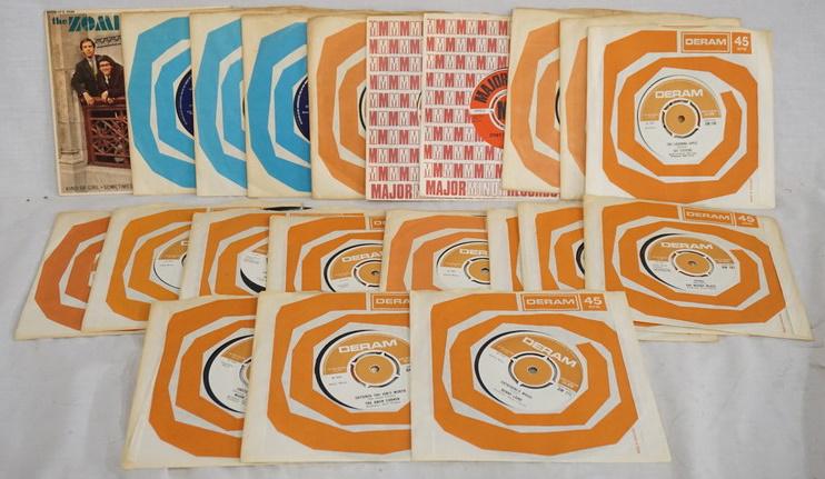 LOT OF 20 BRITISH IMPORT 45S & 1 EP: LOT OF 20 BRITISH EMPIRE 45S IN ORIGINAL SLEEVES & 1 EP IN PICTURE SLEEVE. INCLUDING; THE ZOMBIES, SAVOY BROWN, PAUL WILLIAMS, DAVY GRAHAM, CAT STEVENS, THE SYN, THEM, PROCOLL HARUM, DENNY LANE, THE A