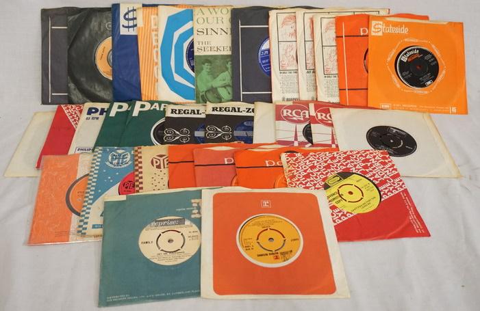 LOT OF 32 IMPORT 45S: LOT OF 32 IMPORT 45S INCLUDING; THE NEW FORMULA (PROMO COPY) THE SEARCHERS, THE EASYBEATS, FAMILY, TONI SHERIDAN & THE BEAT BROTHERS, MARBLES, THE BEE GEES, THE CRAZY WORLD OF ARTHUR BROWN, LOVE SCULP