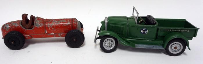 2 HUBLEY TOYS (1 of 3)