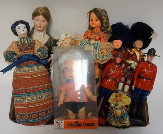 ASSORTMENT OF VINTAGE DOLLS (1 of 1)