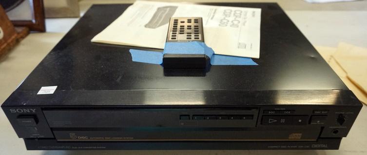 SONY CD PLAYER CDP 750 WITH REMOTE AND MANUAL (1 of 1)