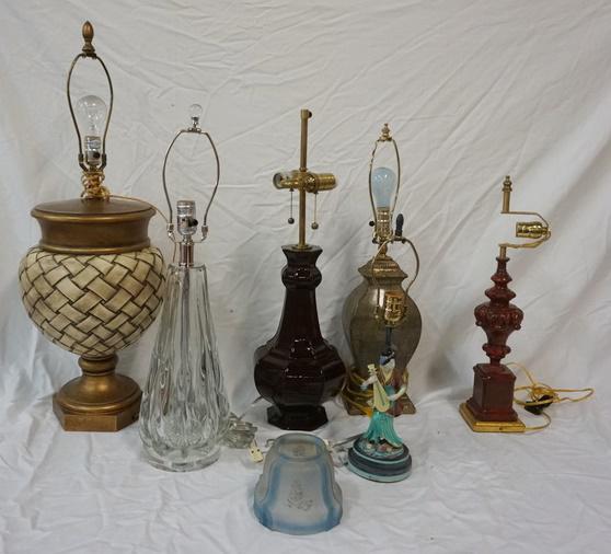 LOT OF TABLE LAMPS & LIGHTING: LOT OF TABLE LAMPS & LIGHTING