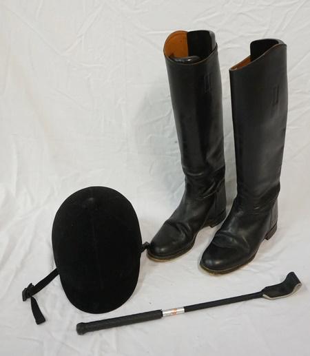 RIDING BOOTS, HAT, & CROP: RIDING BOOTS, HAT, & CROP
