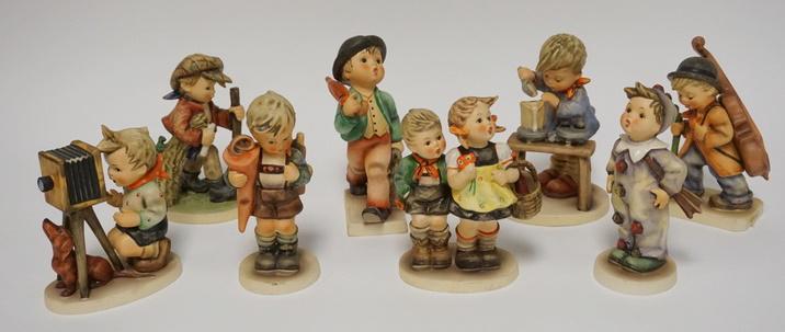 GROUP OF 8 HUMMEL FIGURES (1 of 1)