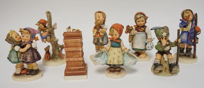 GROUP OF 8 HUMMEL FIGURES (1 of 1)