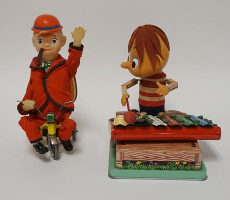 Mcgregor Battery Operated Toy Of Smoking Man, Mcgregor Battery Operated Toy Of Smoking Man,