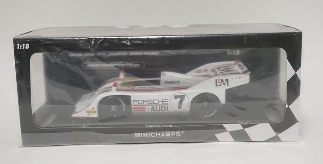 MINI CHAMPS PORSCHE MODEL MIB (1 of 1)