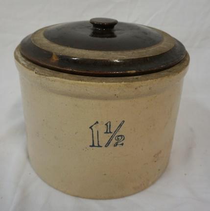 1 1/2 GALLON CROCK (1 of 1)