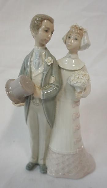 BRIDE & GROOM LLADRO (1 of 1)