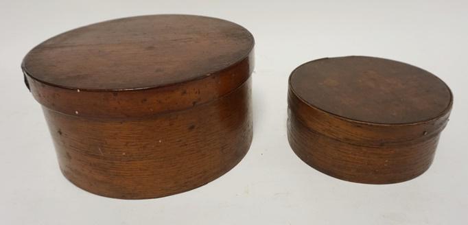 2 ANTIQUE WOODEN PANTRY BOXES: 2 ANTIQUE WOODEN PANTRY BOXES, LARGEST IS 8 7/8 IN DIAMETER, 4 1/2 IN HIGH