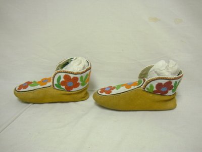 PR OF CHIPPEWA BEADED MOCCASINS - 2