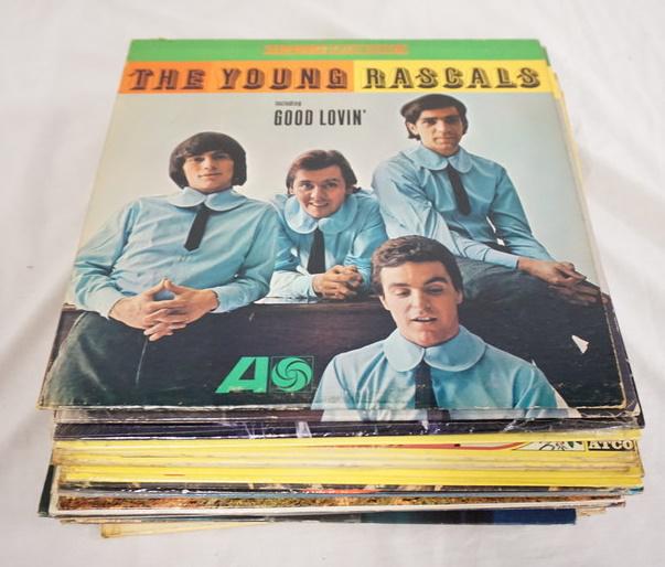 LOT OF 25 ROCK ALBUMS (1 of 4)