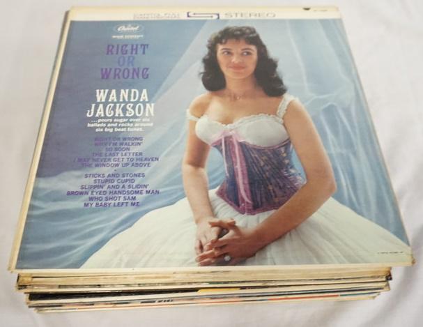 LOT OF 25 COUNTRY ALBUMS: LOT OF 25 COUNTRY ALBUMS; MOLLY BEE SWINGIN' COUNTRY, BABY SITTIN' WITH BUZZ CLIFFORD, JIMMIE DRIFTWOOD SINGS NEWLY DISCOVERED EARLY AMERICAN FOLK SONGS, MARVN RAINWATER SINGS WITH A HEART WITH A BEAT