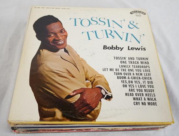 LOT OF 20 R & B ALBUMS: LOT OF 20 R & B ALBUMS; BOBBY LEWIS TOSSIN' & TURNIN', ARETHA'S GOLD ARETHA FRANKLIN, ORIGINAL RHYTHM & BLUES HITS BY RHYTHM & BLUES STARS, THE DELTA RHYTHM BOYS, ROBERTA FLACK FIRST TAKE, LOOKING BAC