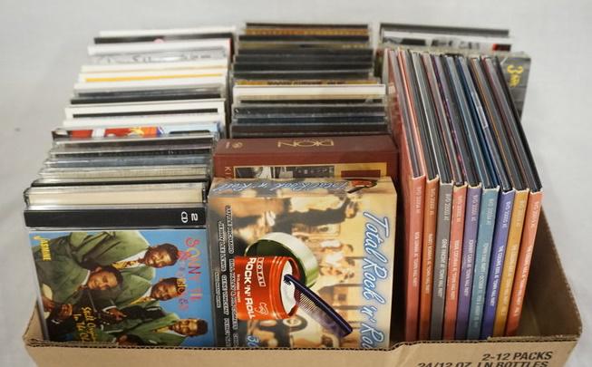 LOT OF CDS/DVDS (1 of 4)