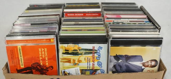 LOT OF CDS MOSTLY POP/R & B (1 of 4)