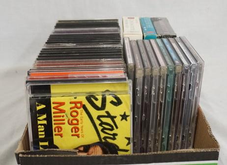 LOT OF CDS VARIOUS BANDS/ARTITS (1 of 5)