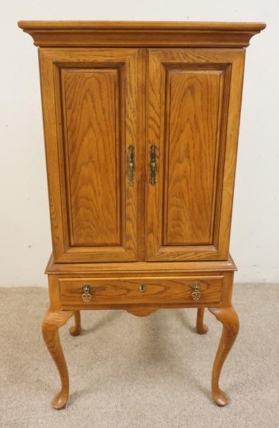 Oak Drexel Heritage Jewelry Cabinet