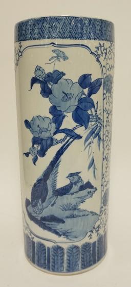 BLUE & WHITE ASIAN UMBRELLA STAND: BLUE & WHITE ASIAN UMBRELLA STAND 18 1/4 IN H
