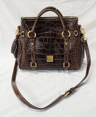 DOONEY & BOURKE BROWN LEATHER ALAGATOR BAG (1 of 5)