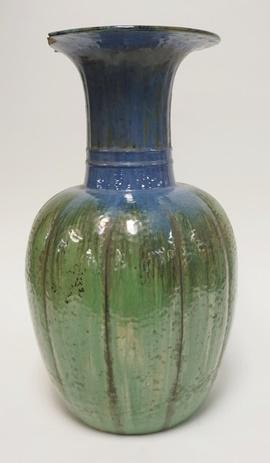 RARE LARGE FULPER ART POTTERY VASE BADLY DAMAGED: RARE LARGE FULPER ART POTTERY VASE BADLY DAMGED. THERE IS NO DAMAGE OTHER THAN ON THE TOP RIM SIGNATURE IS MOLDED IN RELIEF 21 IN H APP. 11 IN DIAMETER