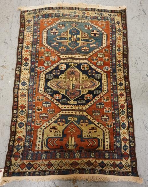 ANTIQUE ORIENTAL THROW RUG: ANTIQUE ORIENTAL THROW RUG 2 FT 11 IN X 4 FT 9 IN