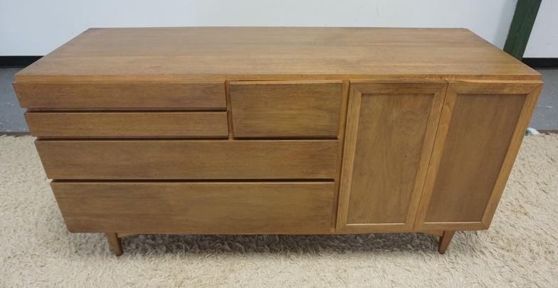 JOHN STUART LOW MODERN DRESSER: JOHN STUART LOW MODERN DRESSER, 57 3/4 IN WIDE