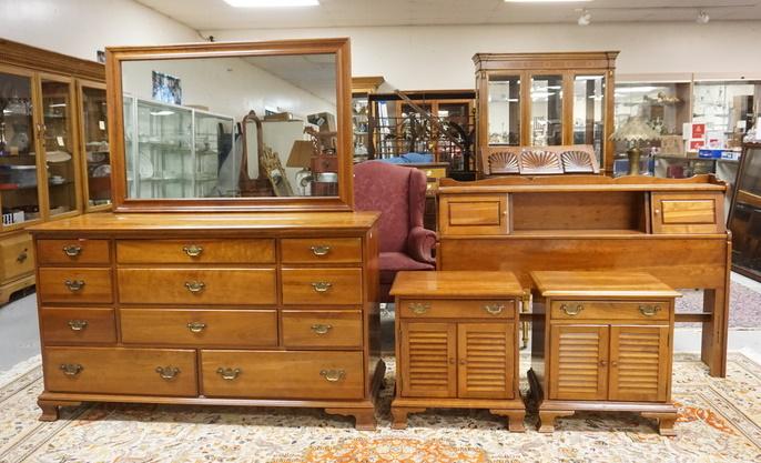 SOLID CHERRY 4 PIECE BEDROOM WELSH VALLEY BY: SOLID CHERRY 4 PIECE BEDROOM WELSH VALLEY BY THOMASVILLE, BED W/BOOKCASE HEADBOARD, DRESSER W/MIRROR & 2 NIGHTSTANDS