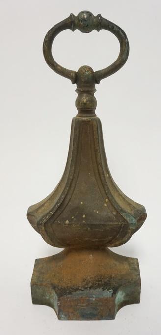 CAST IRON URN FORM DOORSTOP: CAST IRON URN FORM DOORSTOP, 14 1/4 IN HIGH