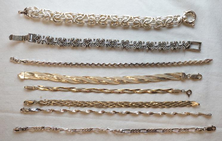 LOT OF EIGHT STERLING SILVER BRACELETS (1 of 1)