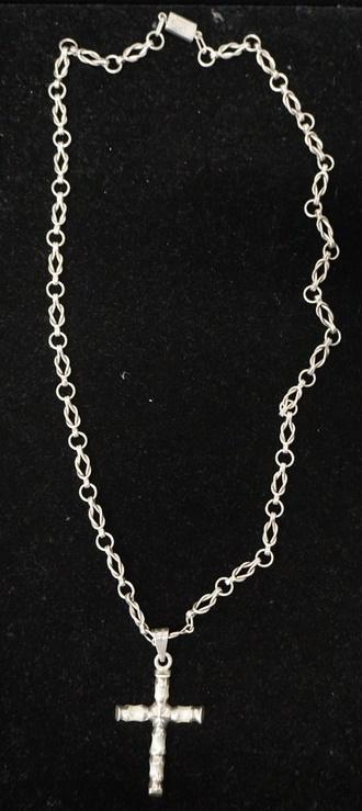 STERLING SILVER CROSS & CHAIN (1 of 2)
