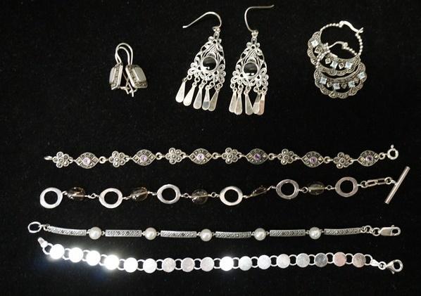 LOT OF STERLING SILVER JEWELRY (1 of 3)