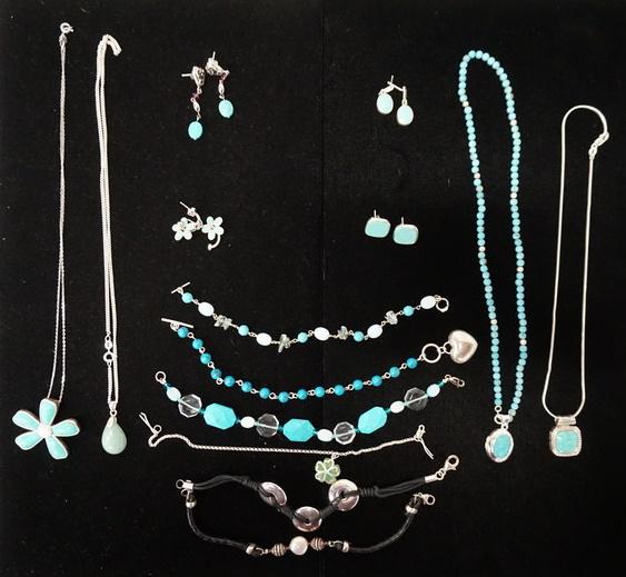 LOT OF STERLING SILVER JEWELRY (1 of 1)
