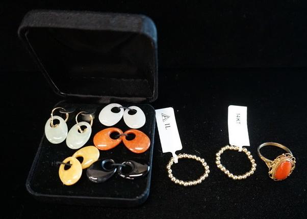 LOT OF 14K GOLD JEWELRY (1 of 3)