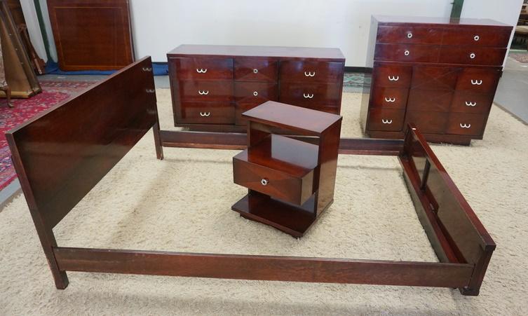 KENT COFFEY MODERN MAHOGANY 4 PIECE BEDROOM SET: KENT COFFEY MODERN MAHOGANY FOUR PIECE BEDROOM SET; FULL SIZE BED W/ RAILS 56 1/2 IN W, FIVE DRAWER HIGH CHEST, NINE DRAWER LOW CHEST & A ONE DRAWER NIGHT STAND