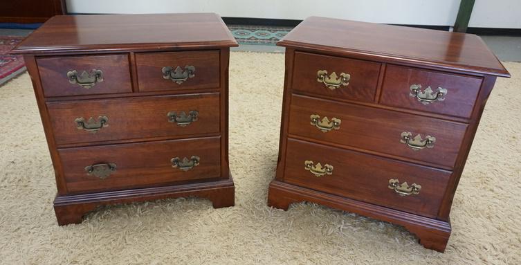 PAIR OF 3 DRAWER NIGHT STANDS W/ BRACKET FEET: PAIR OF THREE DRAWER NIGHT STANDS W/ BRACKET FEET. 28 IN W 28 1/2 IN H