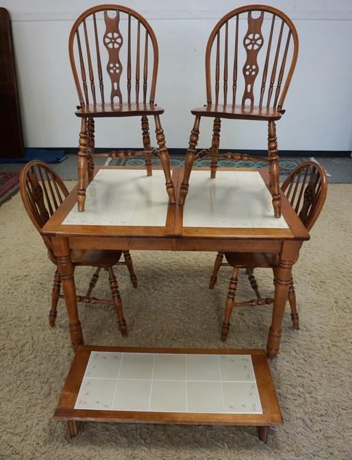 TILE TOP TABLE W/ 4 CHAIRS: TILE TOP TABLE W/ FOUR CHAIRS TABLE HAS ONE 15 IN LEAF. 45 IN X 36 IN CLOSED