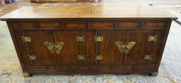 HENREDON 4 DOOR CHEST: HENREDON 4 DOOR CHEST, 60 IN WIDE X 16 IN DEEP X 27 1/2 IN HIGH