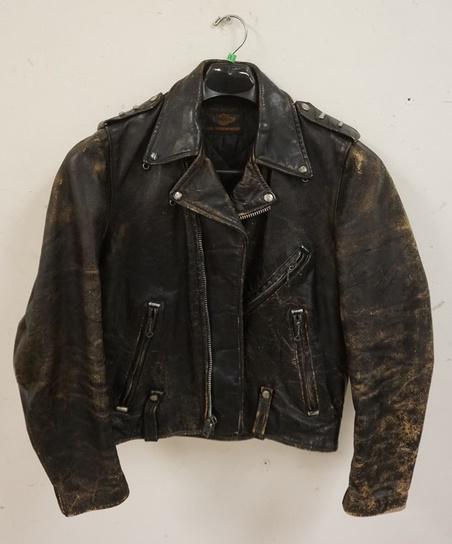 VINTAGE HARLEY DAVIDSON LEATHER JACKET: VINTAGE HARLEY DAVIDSON LEATHER JACKET, APPEARS TO BE SMALL