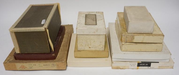 LOT OF 11 WOOD PUZZLES: LOT OF 11 WOOD PUZZLES IN UNRELATED BOXES. NUMBER OF PIECES IS UNCERTIAN