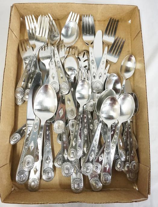 ROGER STAINLESS FLATWARE SET: ROGERS STAINLESS FLATWARE SET W/ SOUTHWESTERN DESIGN