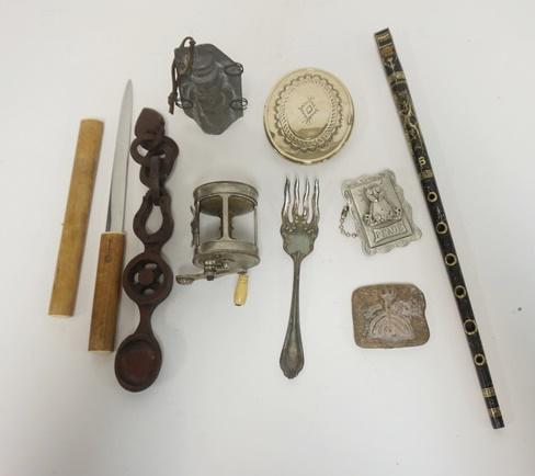 LOT OF MISC SMALL ITEMS: LOT OF MISC SMALL ITEMS, INCLUDES SNOWMAN CHOCOLATE MOLD, GREISCH FLUTE TYPE INSTRUMENT, FISHING REEL, ETC