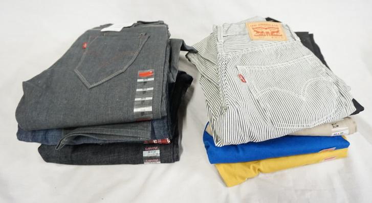 LOT OF 9 PAIRS OF LEVI'S JEANS. NEW W/ TAGS: LOT OF NINE PAIRS OF LEVI STRAUSS & COMPANY JEANS. NEW W/ TAGS. ALL HAVE 30 IN WAIST
